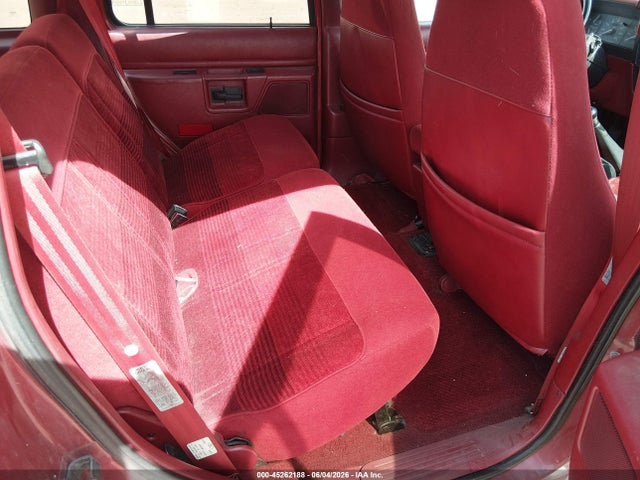 45262188 :رقم المزاد ، 1FMDU34X6NUD44491 vin ، 1992 Ford Explorer مزاد بيع