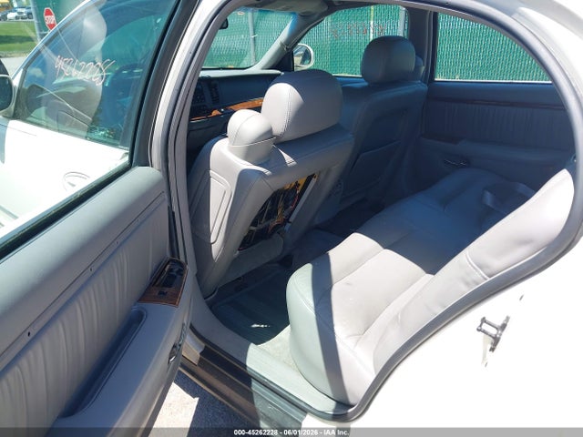 45262228 :رقم المزاد ، 1G4CU541244103562 vin ، 2004 Buick Park Avenue Ultra مزاد بيع
