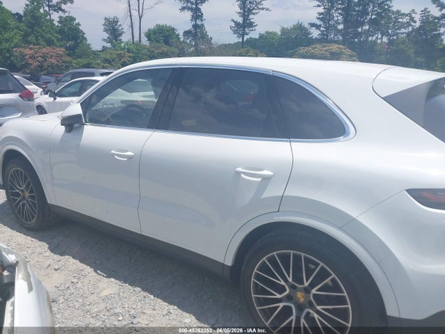 WP1AA2AY9NDA04922 Porsche Cayenne Platinum Edition