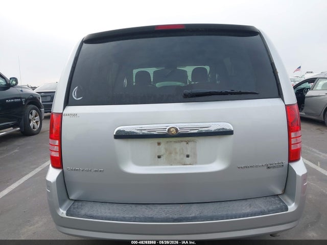 45262260 :رقم المزاد ، 2A4RR5D19AR503590 vin ، 2010 Chrysler Town & Country Touring مزاد بيع