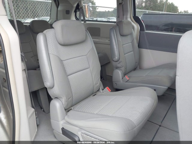 45262260 :رقم المزاد ، 2A4RR5D19AR503590 vin ، 2010 Chrysler Town & Country Touring مزاد بيع