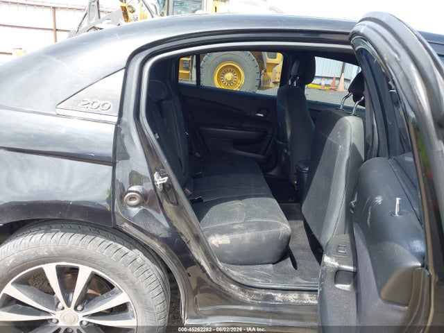 45262282 :رقم المزاد ، 1C3BC4FB9BN522300 vin ، 2011 Chrysler 200 Lx مزاد بيع