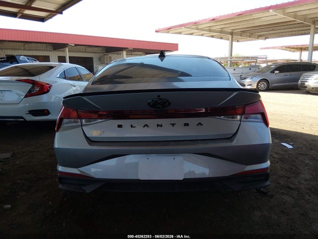 5NPLS4AG1MH023824 Hyundai ELANTRA SEL
