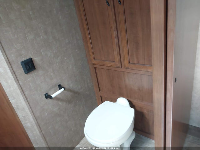 Продажа на аукционе авто 2016 Jayco White Hawk 27dsrl Travel Trailer, vin: 1UJBJ0BPXG14B0157, номер лота: 45262286