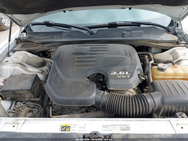 45262298 :رقم المزاد ، 2C3CDZAG6FH737360 vin ، 2015 Dodge Challenger Sxt مزاد بيع