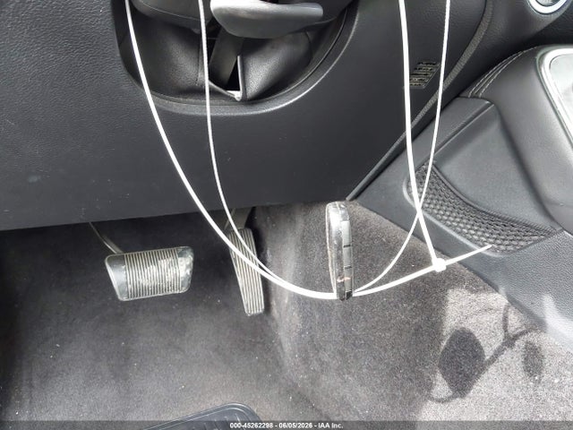 45262298 :رقم المزاد ، 2C3CDZAG6FH737360 vin ، 2015 Dodge Challenger Sxt مزاد بيع