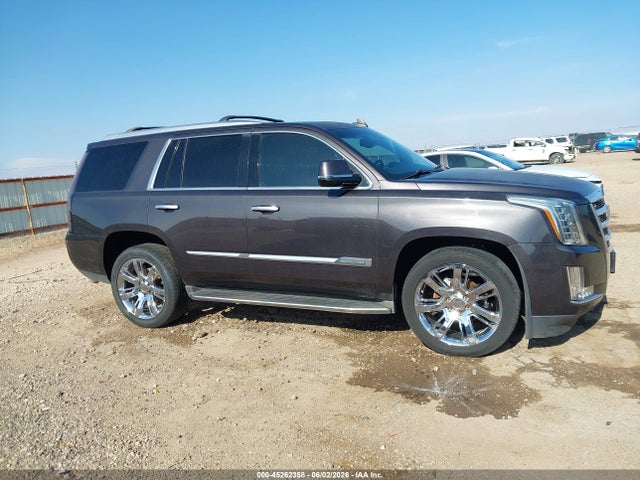 Продажа на аукционе авто 2016 Cadillac Escalade Luxury Collection, vin: 1GYS3BKJ4GR107893, номер лота: 45262358