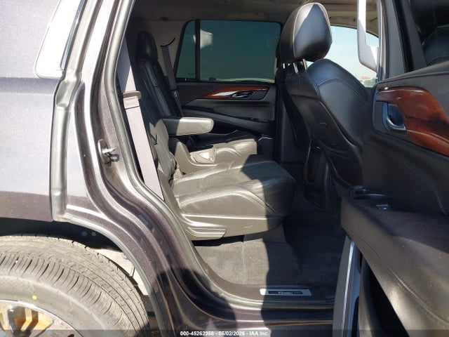 Продажа на аукционе авто 2016 Cadillac Escalade Luxury Collection, vin: 1GYS3BKJ4GR107893, номер лота: 45262358