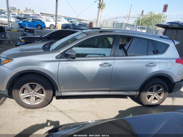 Toyota Rav4 Xle 2015 JTMWFREV5FJ056729 Image 14