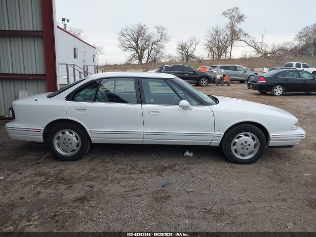 45262398 :رقم المزاد ، 1G3HY52L3RH320914 vin ، 1994 Oldsmobile 88 Royale Ls مزاد بيع