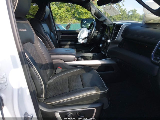 2021 Ram 1500 Laramie  4x4 5'7 Box მანქანა იყიდება აუქციონზე, vin: 1C6SRFJT1MN615652, აუქციონის ნომერი: 45262417