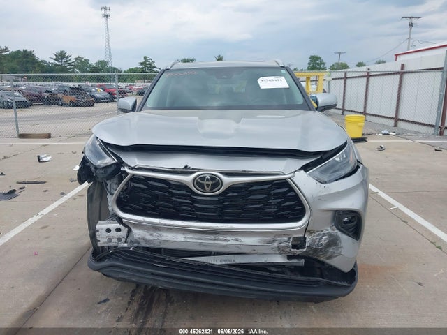 Toyota Highlander Xle 2022 5TDGZRBH6NS593041 Image 12