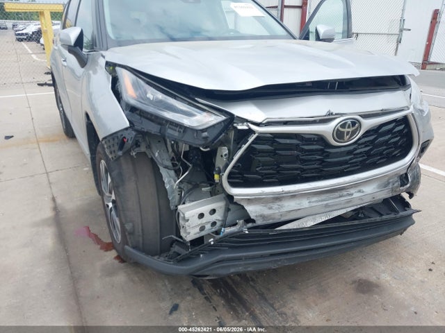 Toyota Highlander Xle 2022 5TDGZRBH6NS593041 Image 6