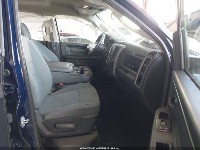 Продаж на аукціоні авто 2017 Ram 1500 Express  4x4 6'4 Box, vin: 1C6RR7FT3HS575367, номер лоту: 45262483