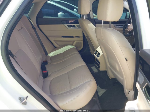 SAJBK4BV6GCY16238 Jaguar Xf 35t Prestige