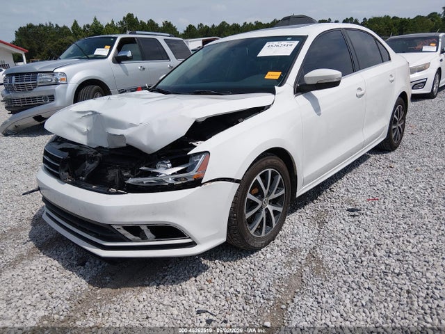 3VWB67AJ2HM223542 Volkswagen Jetta 1.4t Se