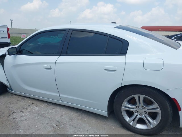 2C3CDXBG2NH250447 Dodge Charger Sxt Rwd
