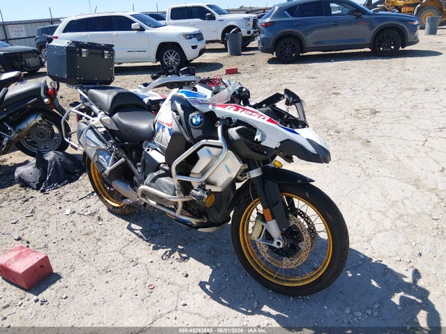 Продажа на аукционе авто 2022 Bmw R 1250 Gs Adventure, vin: WB10M1309N6F87924, номер лота: 45262593