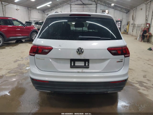 2018 Volkswagen Tiguan 2.0t S მანქანა იყიდება აუქციონზე, vin: 3VV0B7AX2JM066564, აუქციონის ნომერი: 45262603
