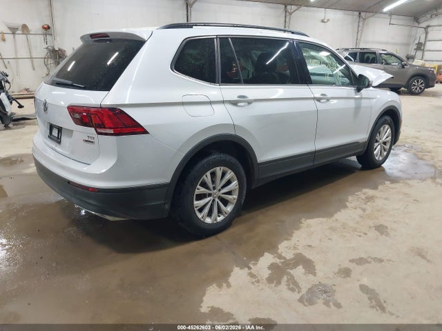 2018 Volkswagen Tiguan 2.0t S მანქანა იყიდება აუქციონზე, vin: 3VV0B7AX2JM066564, აუქციონის ნომერი: 45262603