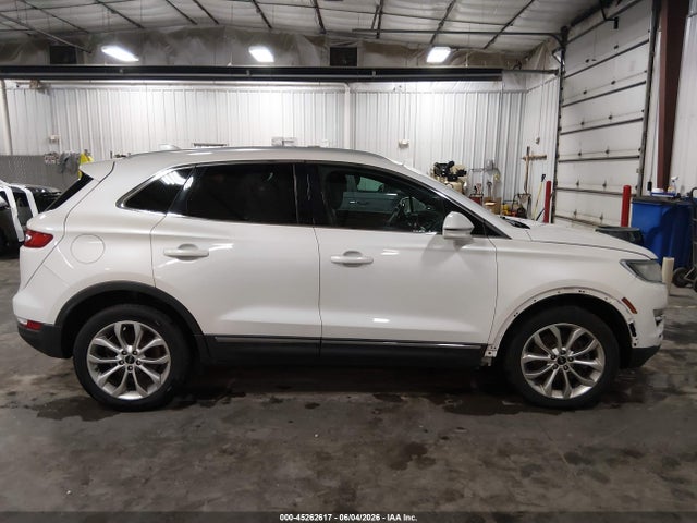 2017 Lincoln Mkc Select მანქანა იყიდება აუქციონზე, vin: 5LMCJ2D98HUL21845, აუქციონის ნომერი: 45262617
