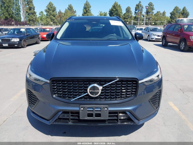 Volvo Xc60 B5 Ultimate Dark Theme 2024 YV4L12RM9R1835630 Image 12