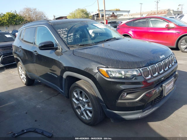 Jeep Compass Latitude Lux 4x4 2022 3C4NJDFB0NT177287 zdjęcie główne