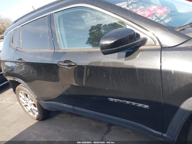 Jeep Compass Latitude Lux 4x4 2022 3C4NJDFB0NT177287 Image 14