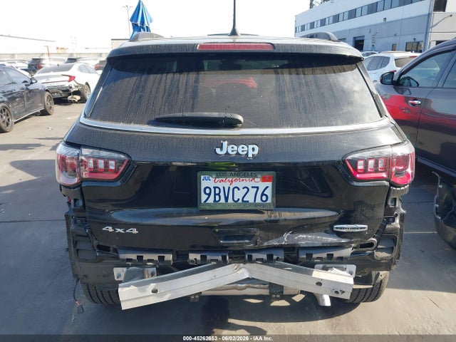 Jeep Compass Latitude Lux 4x4 2022 3C4NJDFB0NT177287 Image 17