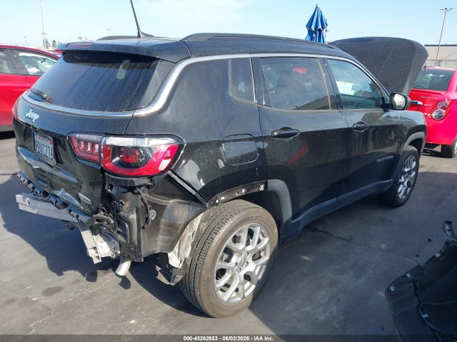 Jeep Compass Latitude Lux 4x4 2022 3C4NJDFB0NT177287 Image 4