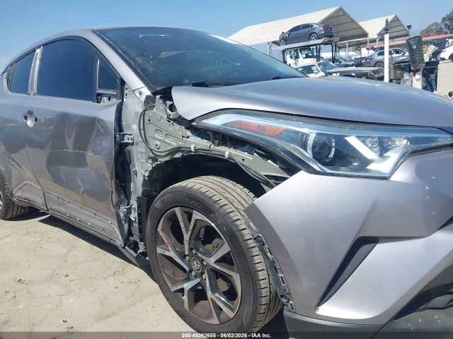 NMTKHMBXXJR026136 Toyota C-HR XLE