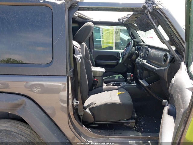 1C4GJXAN8MW637283 Jeep Wrangler Sport 4x4