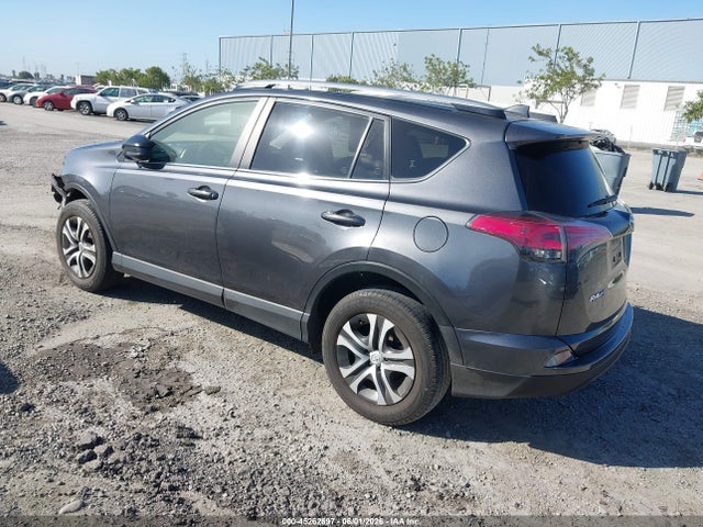 Toyota RAV4 LE 2018 JTMBFREV4JD221711 Image 3