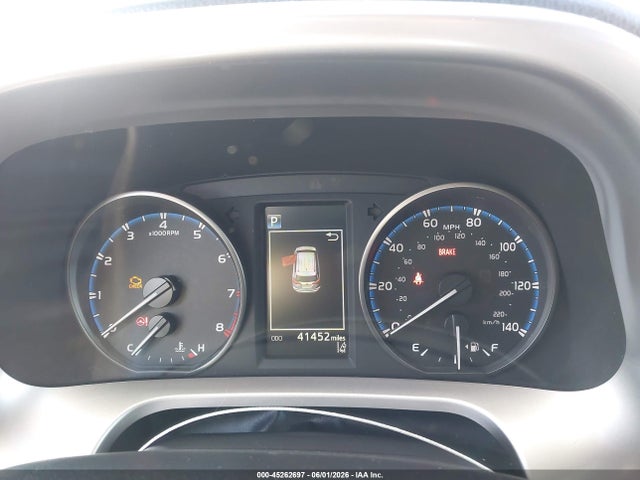 45262697 :رقم المزاد ، JTMBFREV4JD221711 vin ، 2018 Toyota Rav4 Le مزاد بيع