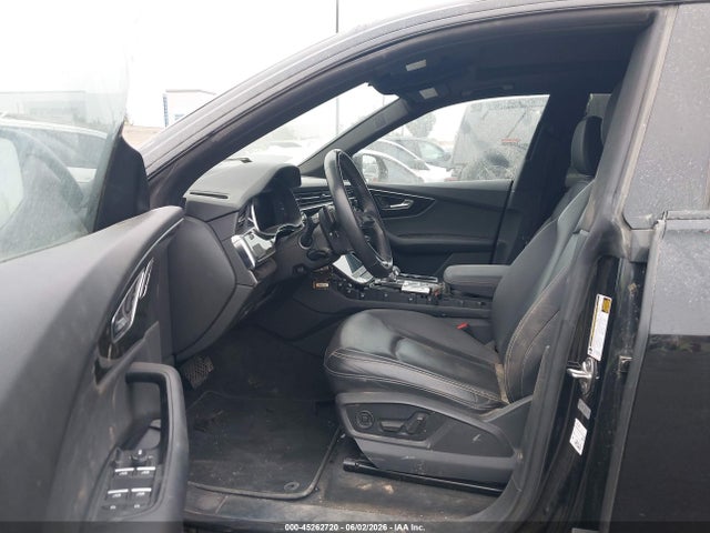 45262720 :رقم المزاد ، WA1EVAF18LD006634 vin ، 2020 Audi Q8 Premium Plus 55 Tfsi Quattro Tiptronic مزاد بيع