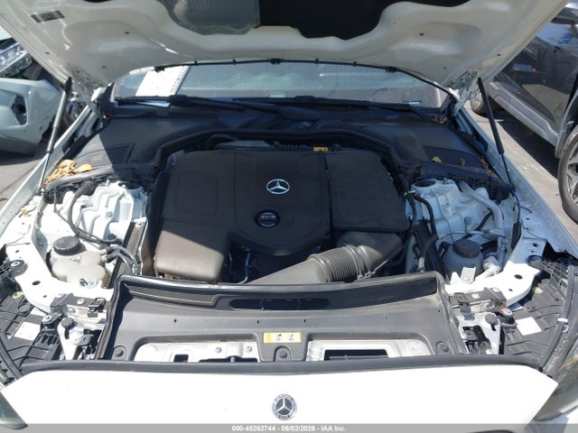 2024 Mercedes-benz C 300 მანქანა იყიდება აუქციონზე, vin: W1KAF4GB2RR189489, აუქციონის ნომერი: 45262744
