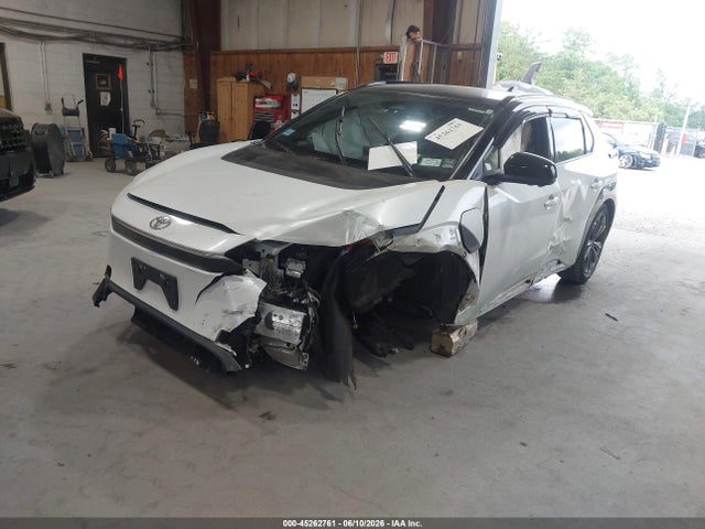 Продажа на аукционе авто 2023 Toyota Bz4x Limited, vin: JTMABACAXPA035142, номер лота: 45262761