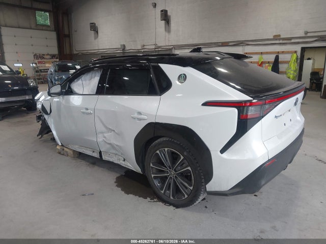 Продажа на аукционе авто 2023 Toyota Bz4x Limited, vin: JTMABACAXPA035142, номер лота: 45262761