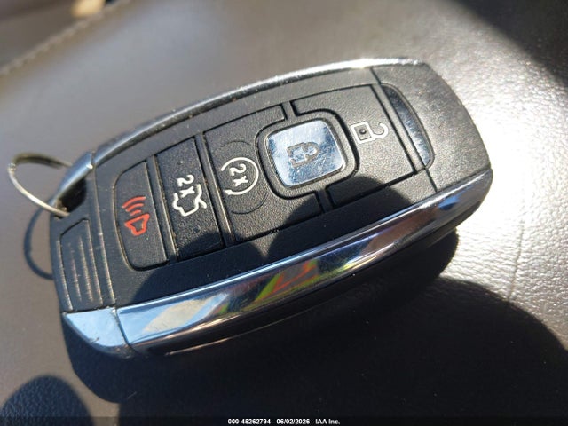Продажа на аукционе авто 2019 Lincoln Nautilus Reserve, vin: 2LMPJ8L99KBL58123, номер лота: 45262794