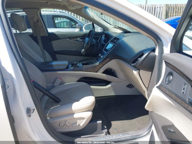 Продажа на аукционе авто 2019 Lincoln Nautilus Reserve, vin: 2LMPJ8L99KBL58123, номер лота: 45262794