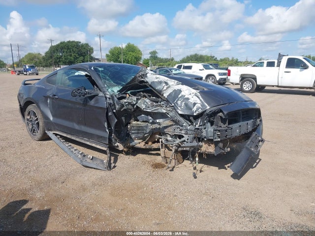 45262804 :رقم المزاد ، 1FA6P8CF6L5159705 vin ، 2020 Ford Mustang Gt Fastback مزاد بيع