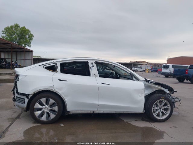 45262824 :رقم المزاد ، 5YJYGDEE4MF063426 vin ، 2021 Tesla Model Y Long Range Dual Motor All-wheel Drive مزاد بيع