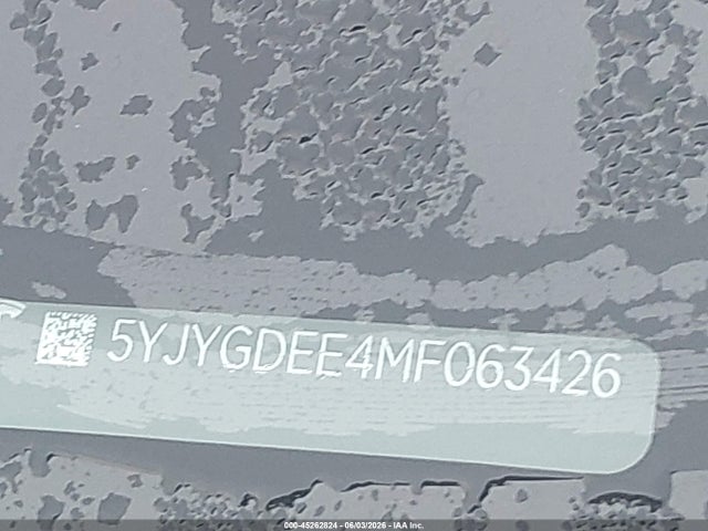 45262824 :رقم المزاد ، 5YJYGDEE4MF063426 vin ، 2021 Tesla Model Y Long Range Dual Motor All-wheel Drive مزاد بيع