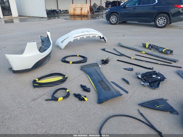 45262824 :رقم المزاد ، 5YJYGDEE4MF063426 vin ، 2021 Tesla Model Y Long Range Dual Motor All-wheel Drive مزاد بيع