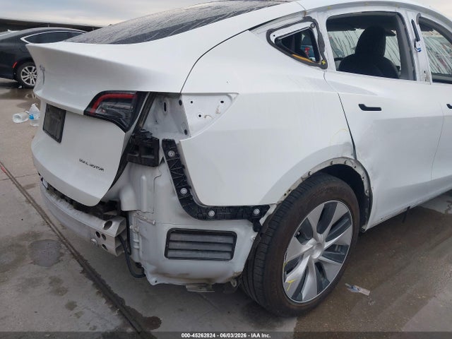 45262824 :رقم المزاد ، 5YJYGDEE4MF063426 vin ، 2021 Tesla Model Y Long Range Dual Motor All-wheel Drive مزاد بيع