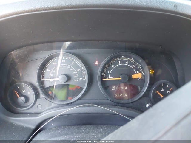 45262825 :رقم المزاد ، 1C4NJDBB2FD416643 vin ، 2015 Jeep Compass Sport مزاد بيع