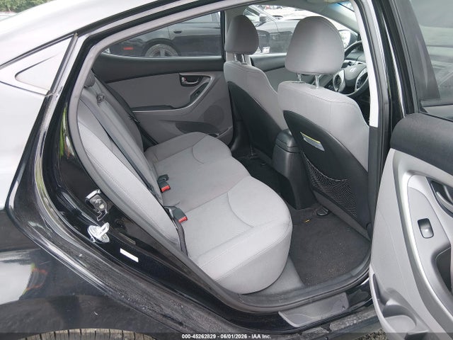 Продаж на аукціоні авто 2015 Hyundai Elantra Se, vin: KMHDH4AE5FU388013, номер лоту: 45262829