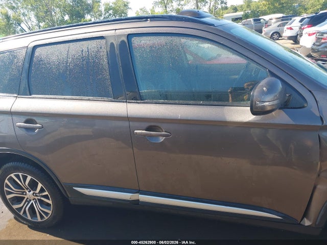 45262900 :رقم المزاد ، JA4AZ3A37GZ058126 vin ، 2016 Mitsubishi Outlander Sel مزاد بيع