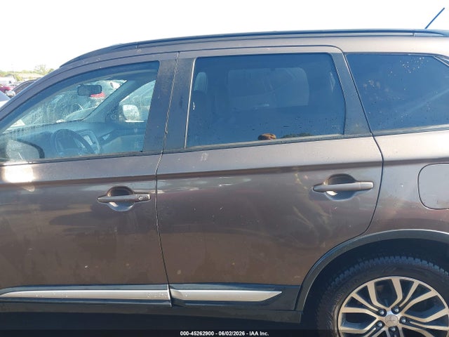 45262900 :رقم المزاد ، JA4AZ3A37GZ058126 vin ، 2016 Mitsubishi Outlander Sel مزاد بيع