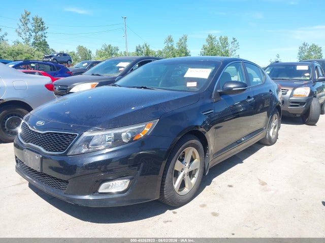 Auction sale of the 2015 Kia Optima Lx, vin: 5XXGM4A71FG415857, lot number: 45262923